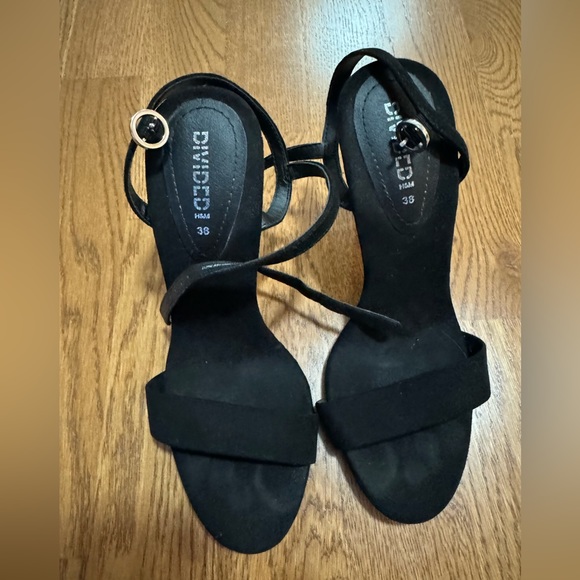 H&M Heels size 38 - Picture 2 of 4
